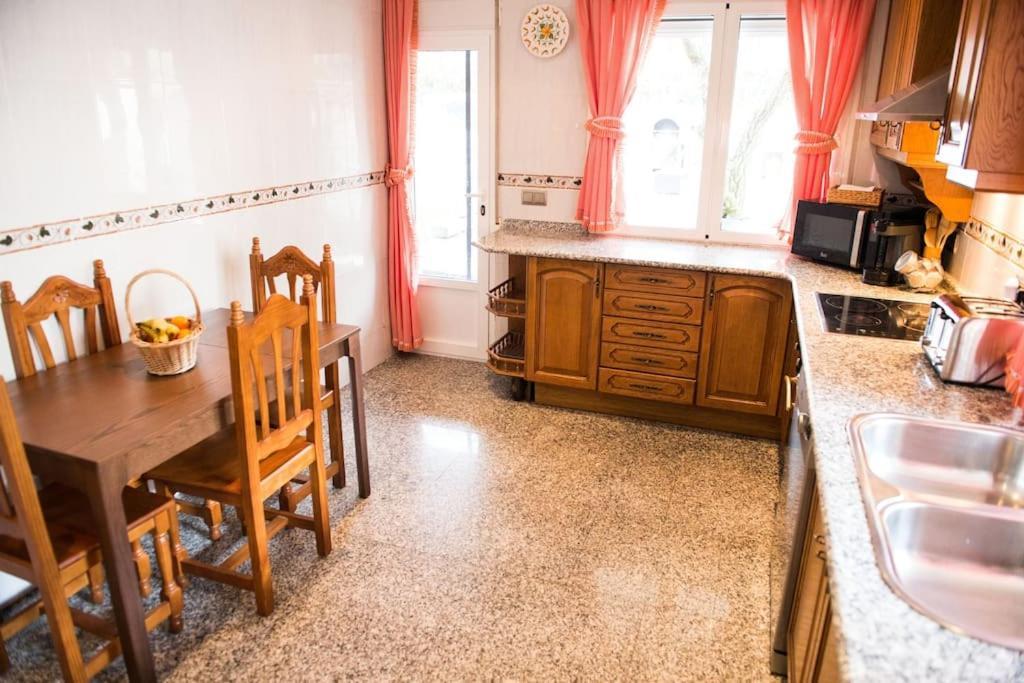 Chalet De 5 Habitaciones En La Sierra De Madrid El Olivo De Miraflores ميرافلوريس ذي لا ثييرا المظهر الخارجي الصورة